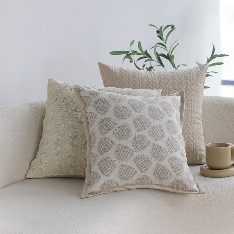 Tranquil Touches: Pack of 1 Throw Pillow with Insert size of 18"x18"