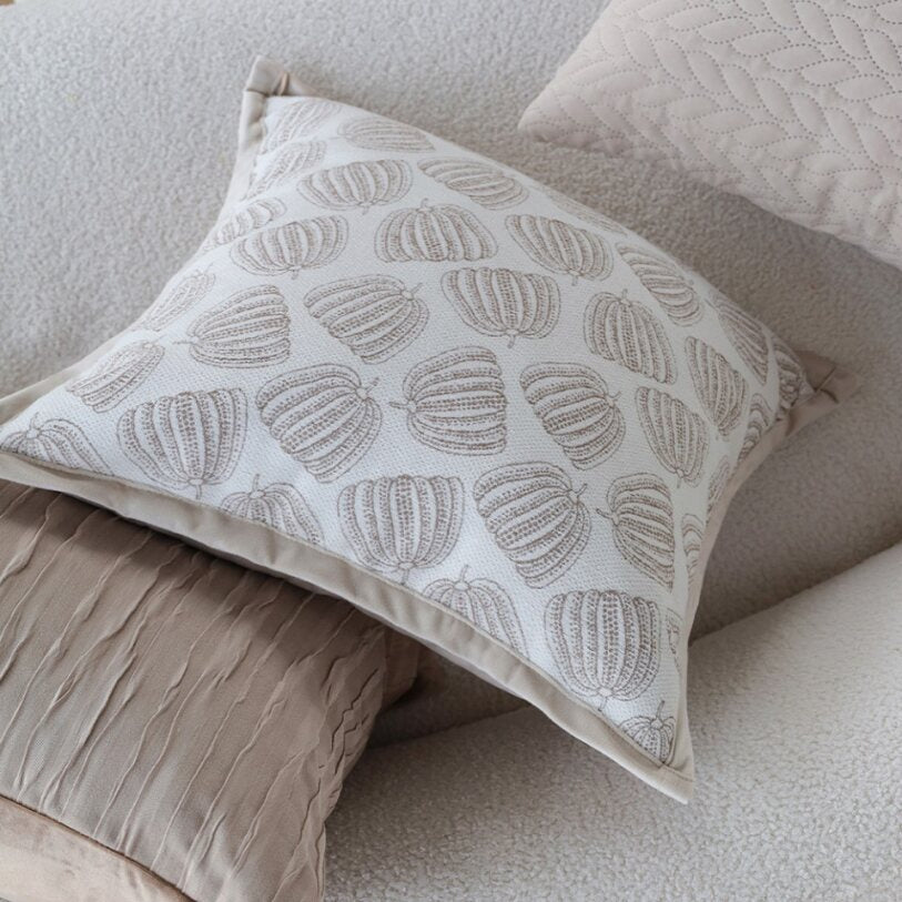 Tranquil Touches: Pack of 1 Throw Pillow with Insert size of 18"x18"