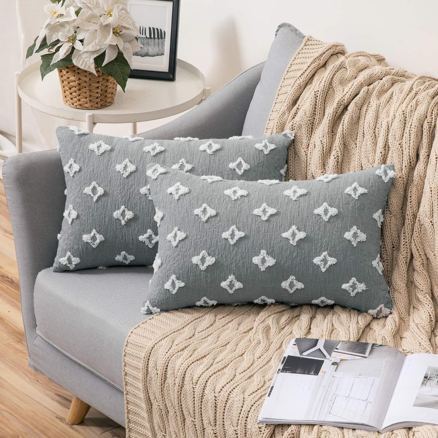 Rectangular Flower Tufted Pillow Daisy flower Lumbar Throw Pillow (With/Without Inserts) 12x20 inches, pack of 2 throw pillows