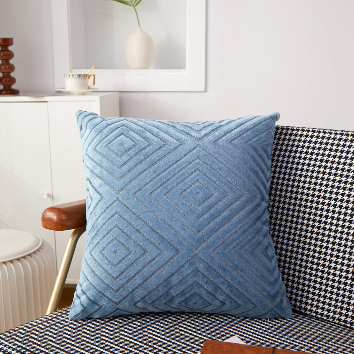 Set of 2 Soft Warm Decorative Pillow (With/Without Inserts)18x18 inches, pack of 2 throw pillows