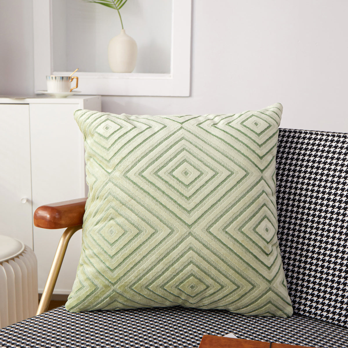 Set of 2 Soft Warm Decorative Pillow (With/Without Inserts)18x18 inches, pack of 2 throw pillows