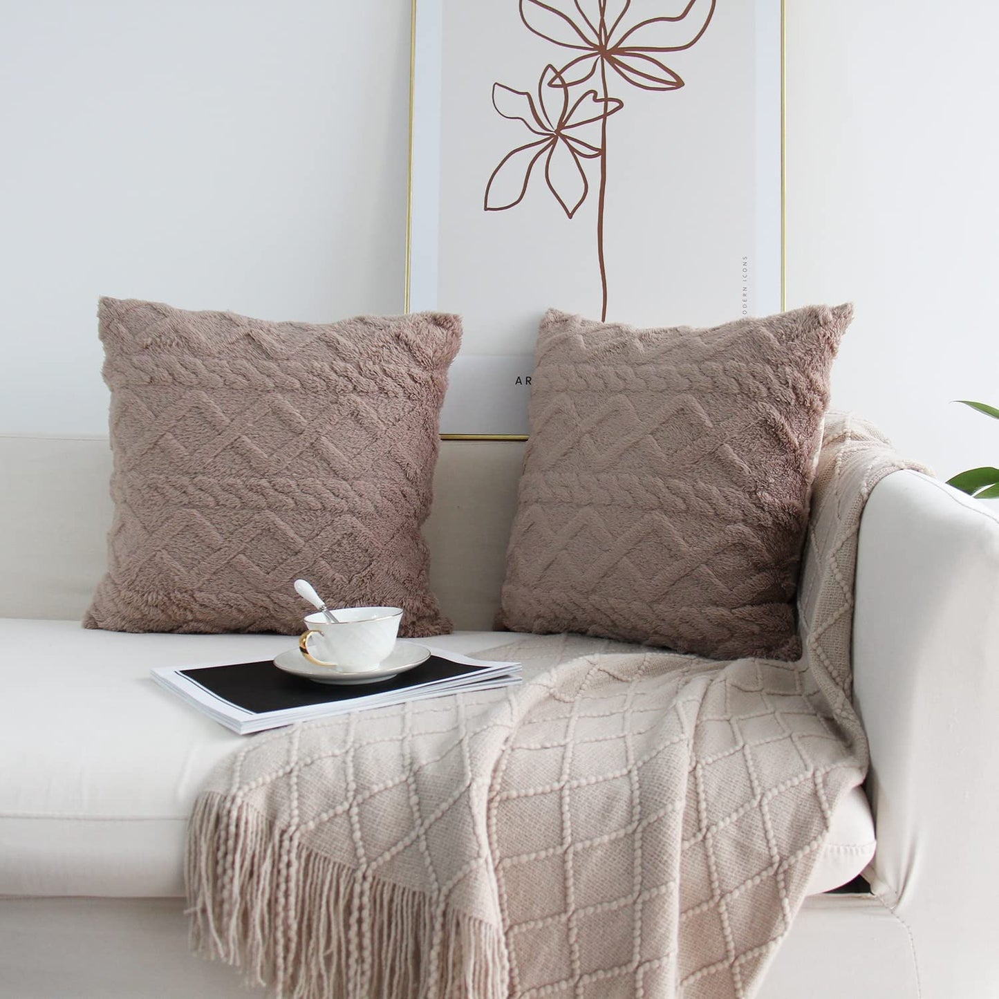 Throw pillow SUPER SOFT 3D FLORAL PATTERN Fur Pack of 1 throw pillow WITH or WITHOUT insert 18"x18"