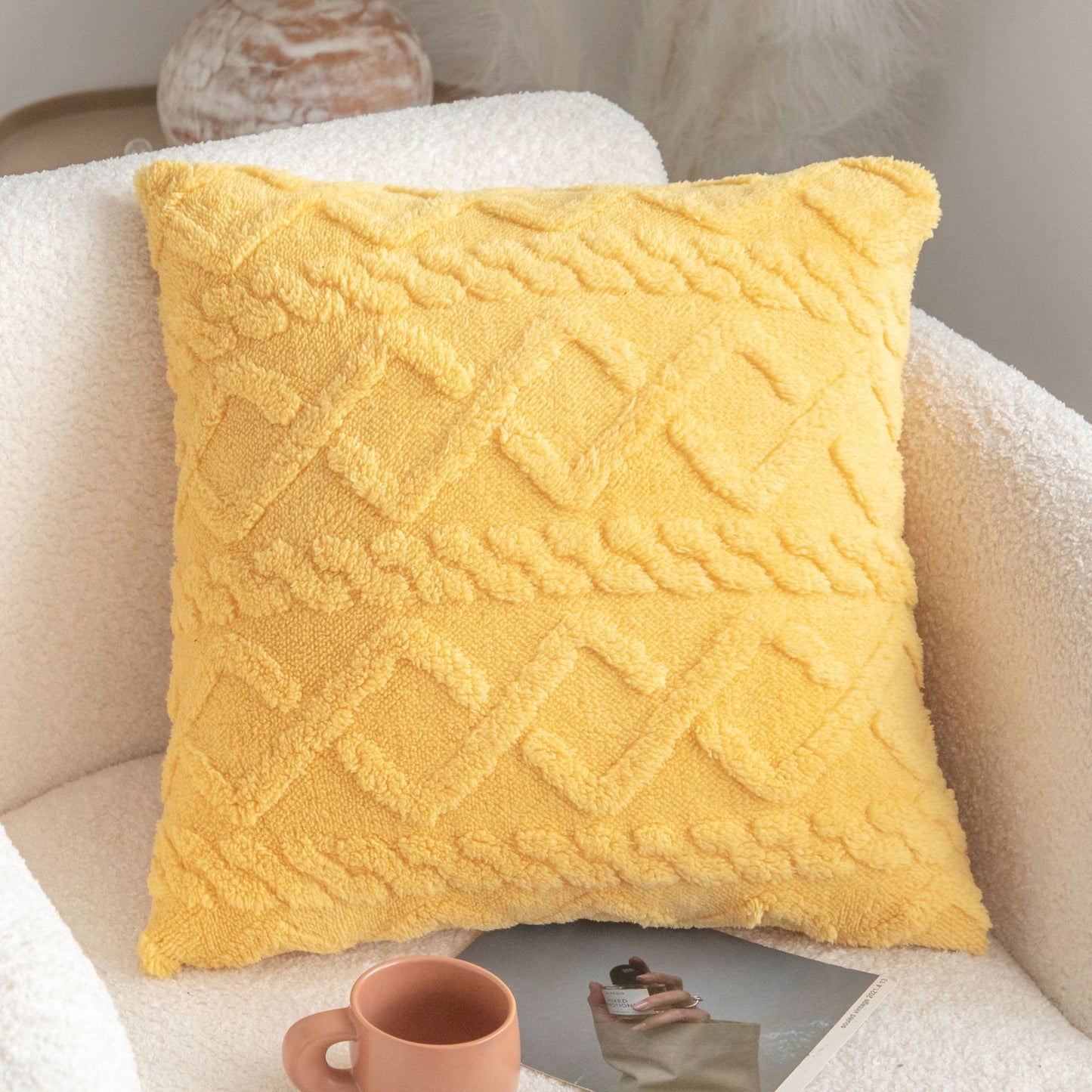 Throw pillow SUPER SOFT 3D FLORAL PATTERN Fur Pack of 1 throw pillow WITH or WITHOUT insert 18"x18"