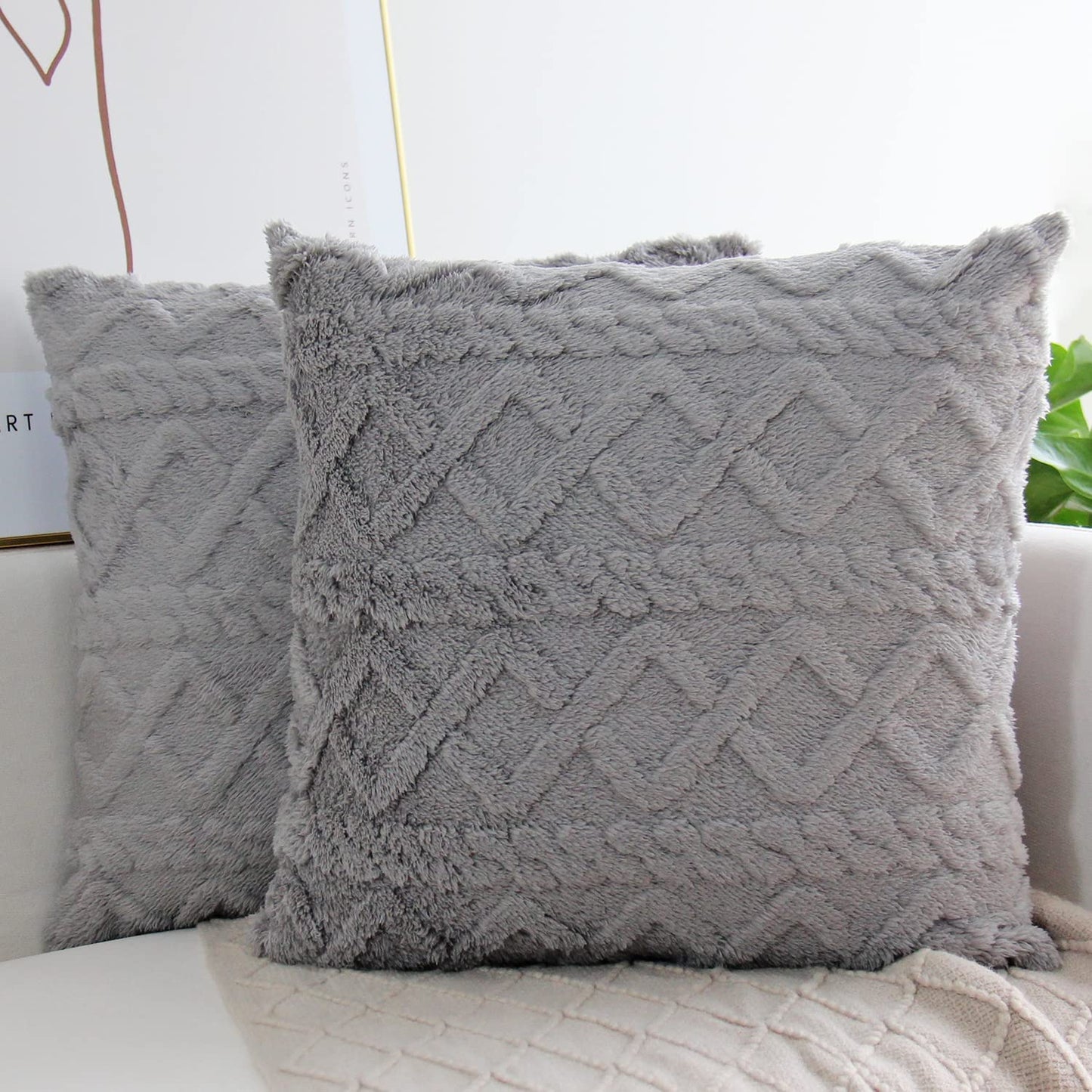 Throw pillow SUPER SOFT 3D FLORAL PATTERN Fur Pack of 1 throw pillow WITH or WITHOUT insert 18"x18"