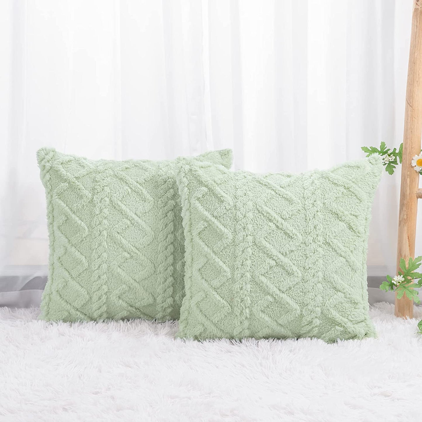 Throw pillow SUPER SOFT 3D FLORAL PATTERN Fur Pack of 1 throw pillow WITH or WITHOUT insert 18"x18"