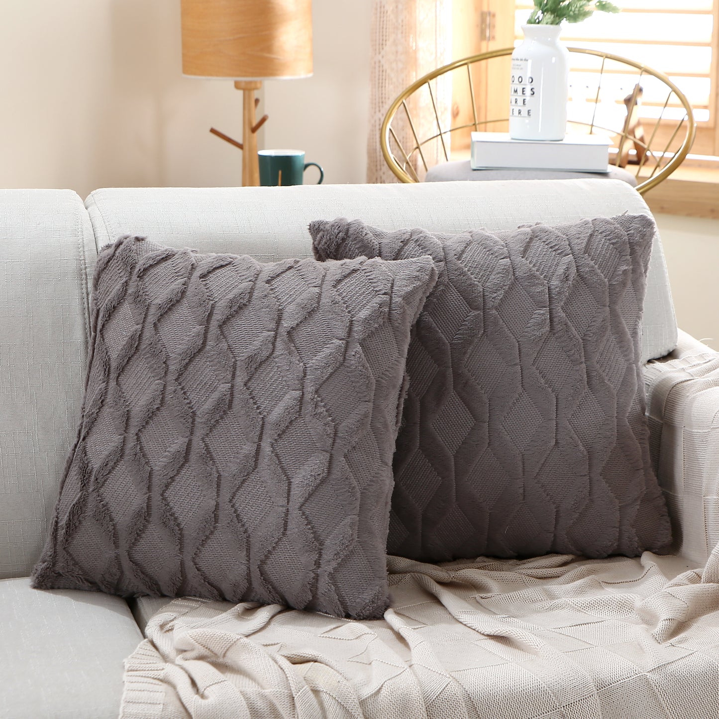 [IN-1X125-1 pinkD] 18"x18" Throw Pillow FULL set of cover and insert  Wide Variety of Colors ) (double Sided)