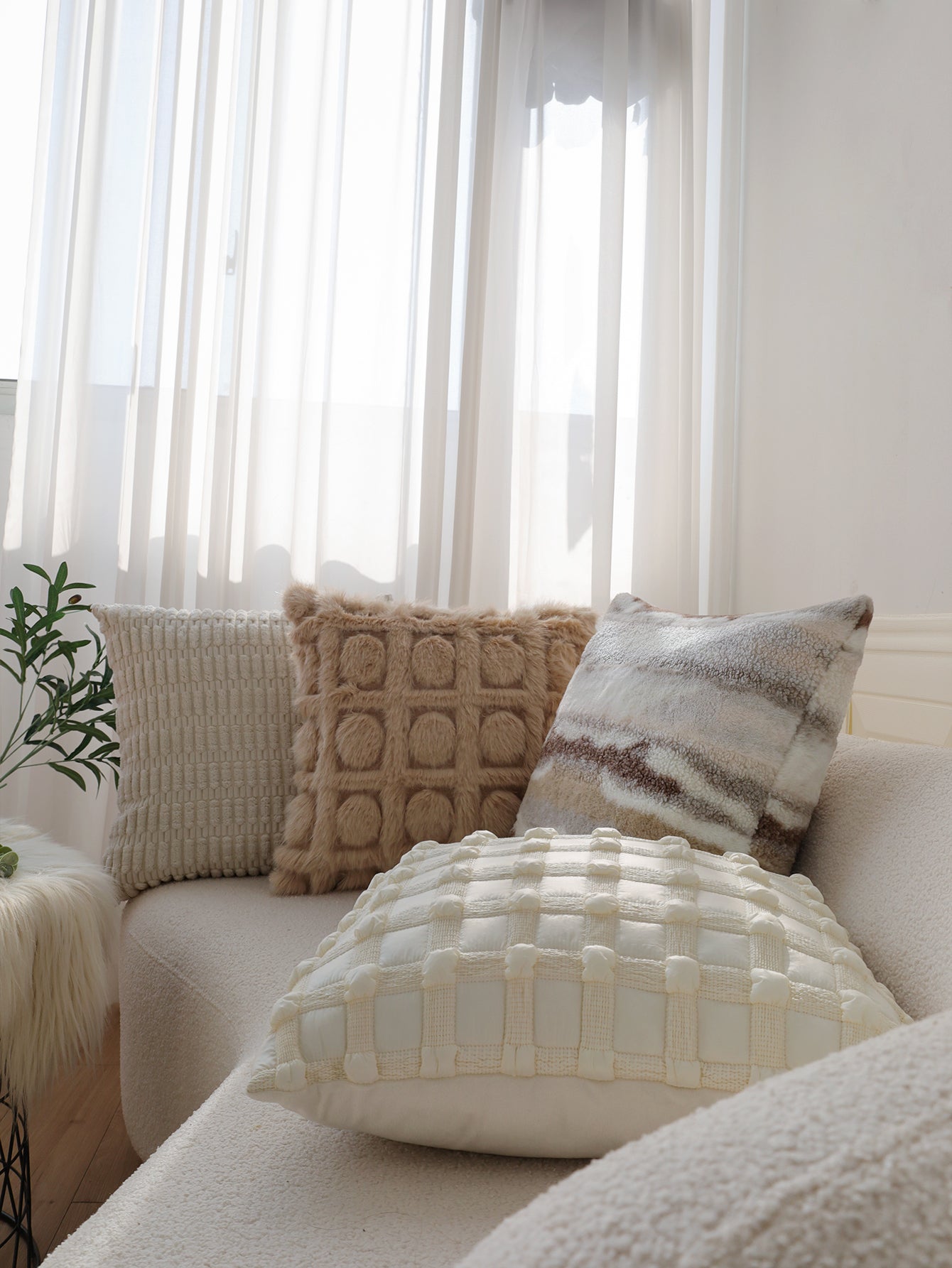 [ING8] New Combo Set of 4 Pillow Covers With Inserts III
